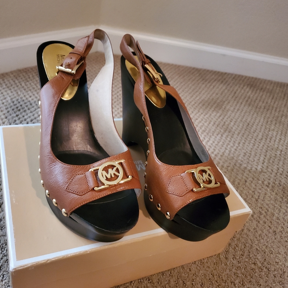 Michael Kors Shoes - Picture 4 of 6